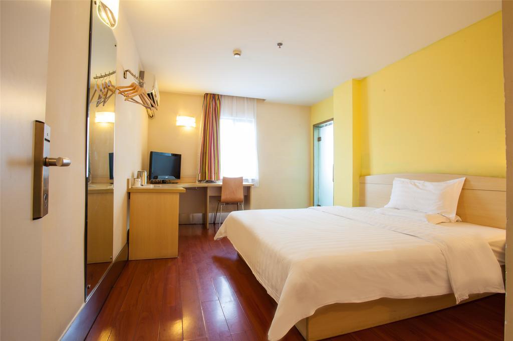 7Days Inn Qingdao Wusi Square Middle Xianggang Road Kültér fotó